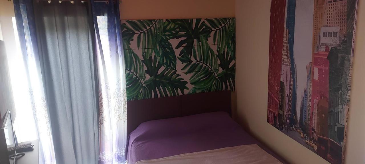 Stanza In Villa Con Giardino Con Box Doccia Idromassaggio Rent A Car Aci Bonaccorsi Bagian luar foto